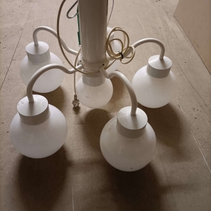 Art. 00804 kroonluchter wit 6 lampen bol